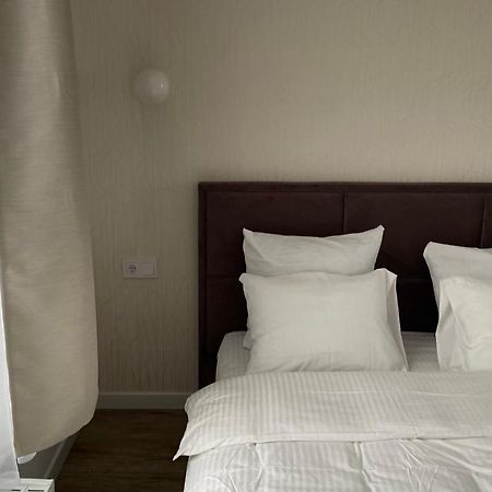 2-Room In New House, Wola Варшава Экстерьер фото