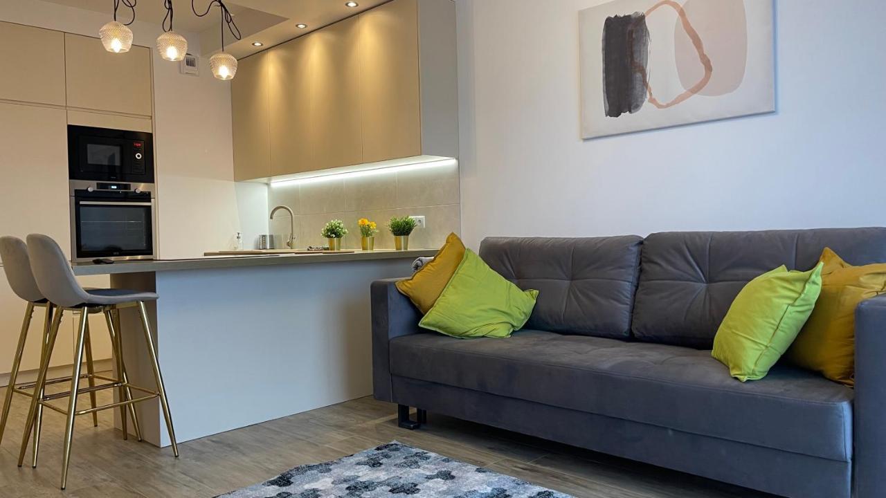 2-Room In New House, Wola Варшава Экстерьер фото