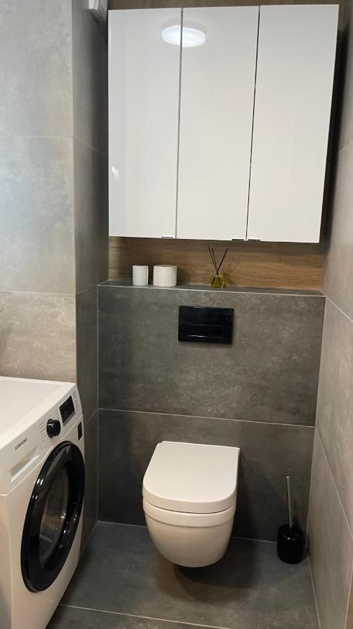 2-Room In New House, Wola Варшава Экстерьер фото